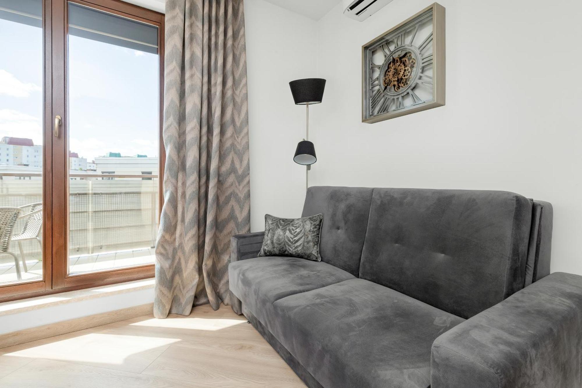 Leilighet Luksusowy Z 4 Sypialniami, Klimatyzacja I Biurkiem W Gdansku By Renters *